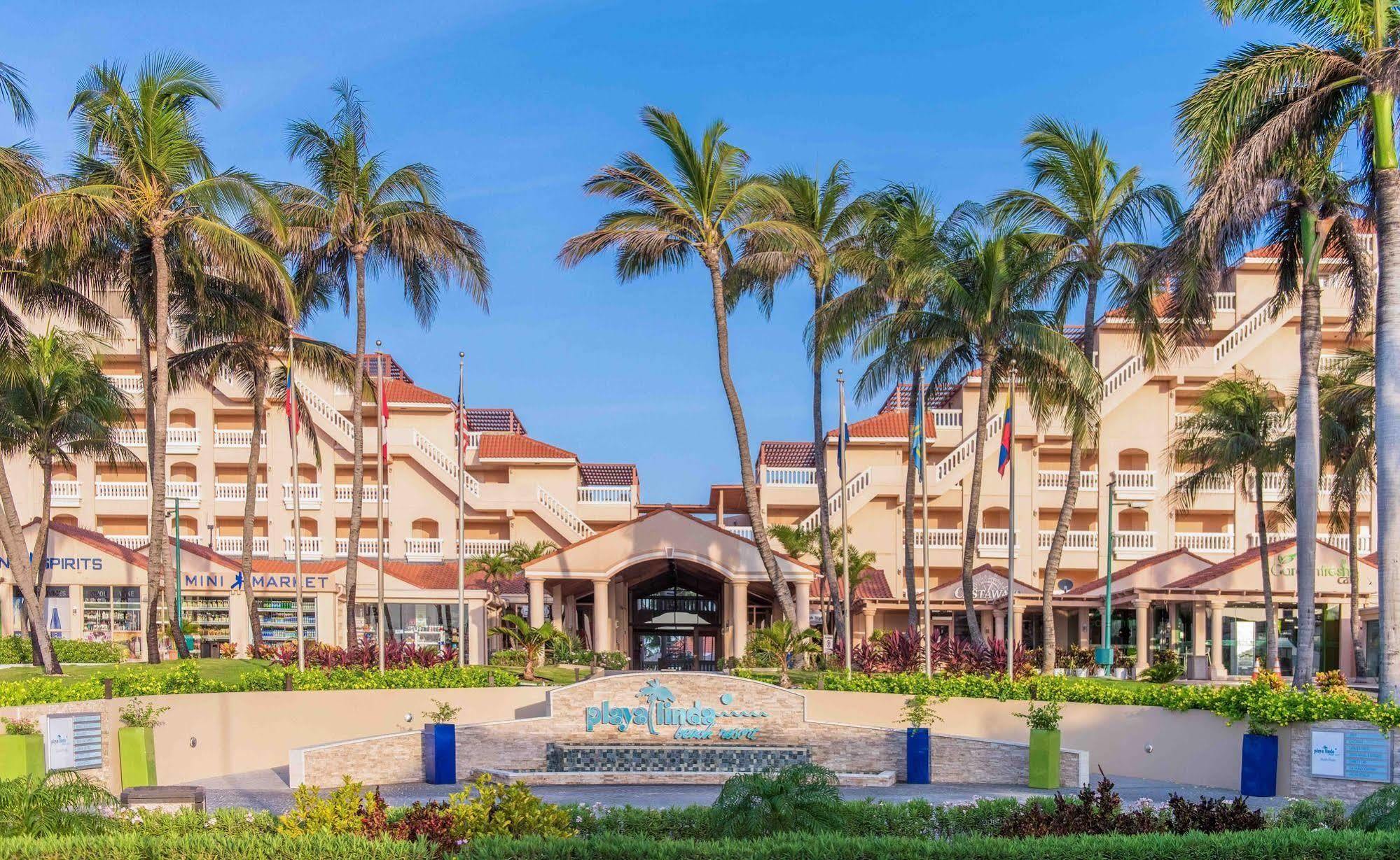 Playa Linda Beach Resort Palm Beach Exterior photo